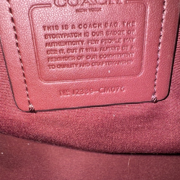 🔴SOLD🔴 Coach Meadow Shoulder Bag in Signature Coated Canvas - Picture 5 of 12